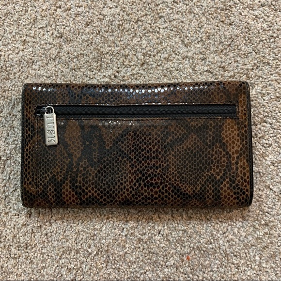 TUSK LUXURY snakeskine leather checkbook wallet. EUC - Picture 3 of 5